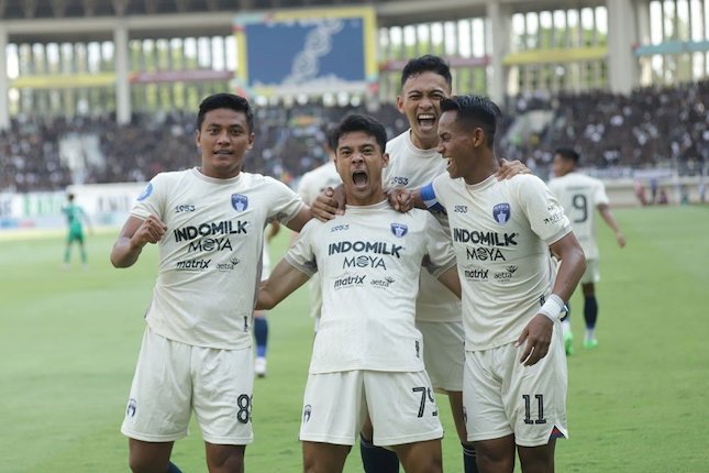 Minggu, 8 Desember 2024 Minggu, 8 Desember 2024
