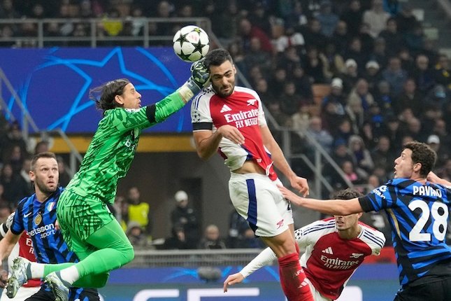 Mikel Merino sebagai Striker Dadakan