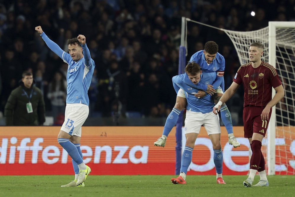 Head to Head dan Statistik: AS Roma vs Napoli - Serie A Head to Head dan Statistik: AS Roma vs Napoli - Serie A