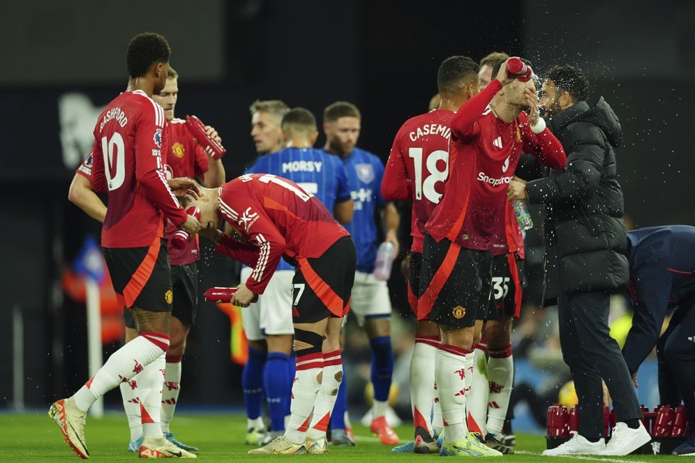 Meski Ada Amorim, Man United Diyakini tak Bakal Bisa Finis di Empat Besar Premier League