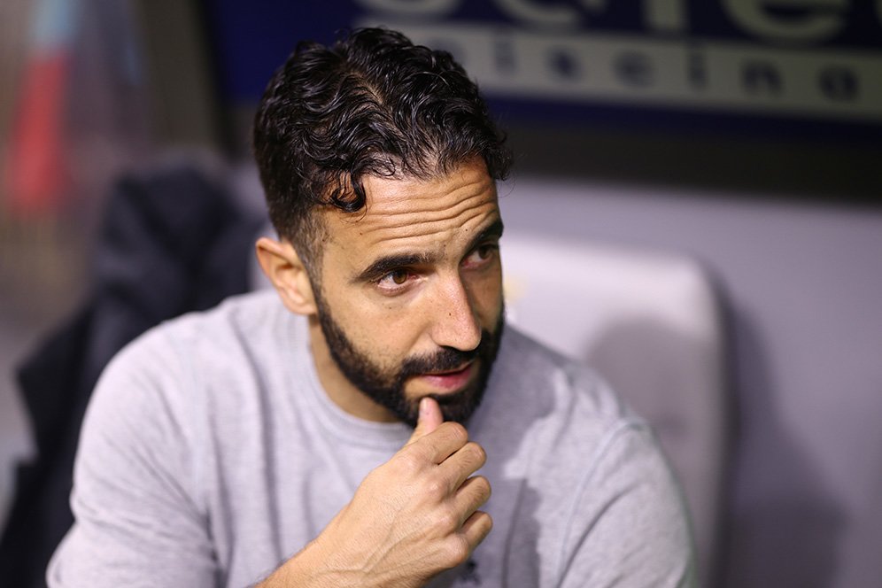 Lah? Ruben Amorim Ternyata Belum Bisa Latih Manchester United?