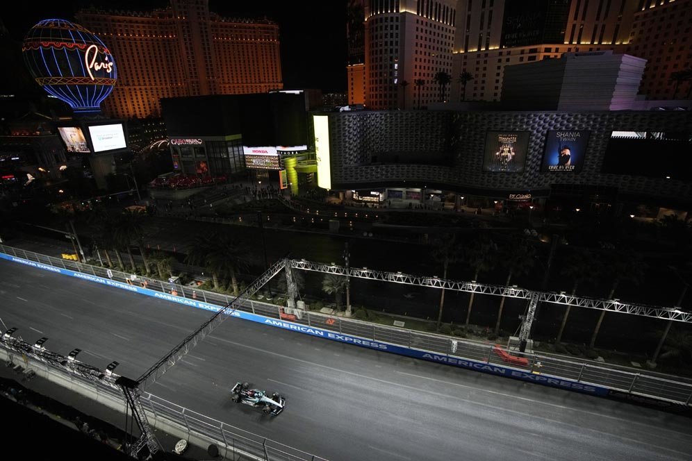 Hasil Kualifikasi Formula 1 GP Las Vegas 2024: Kalahkan Carlos Sainz jr, George Russell Raih Pole