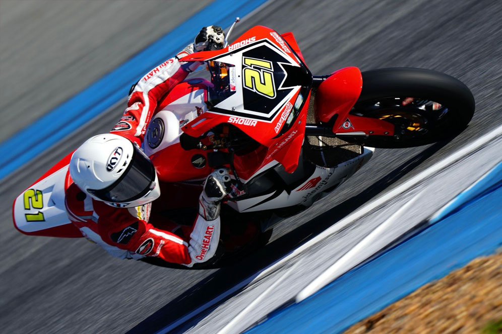Hasil Race 2 SS600 ARRC Thailand 2024: Jatuh di Lap 10, Adenanta Tetap Jadi Runner Up