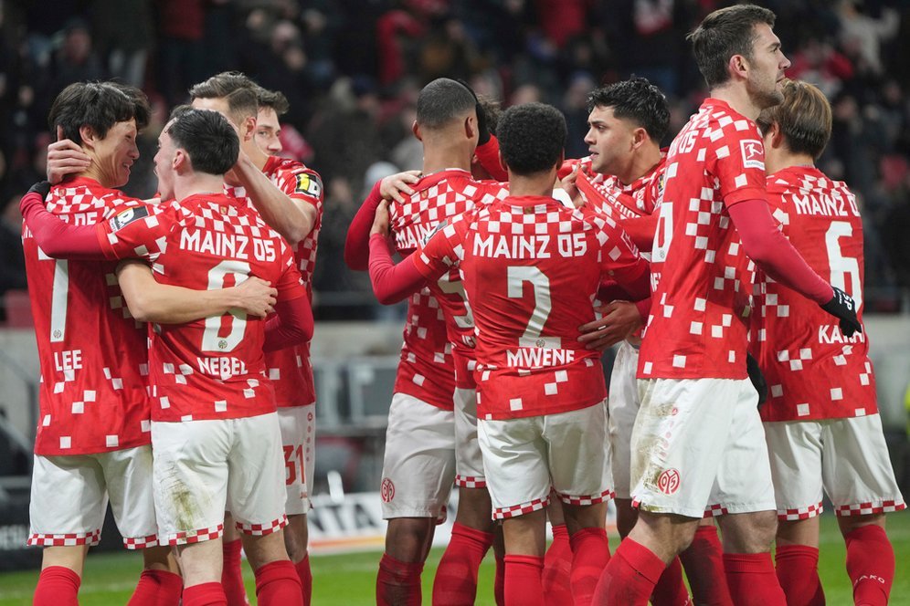 Dibekuk Mainz, Bayern Munchen Akhirnya Kalah Juga di Bundesliga 2024/2025