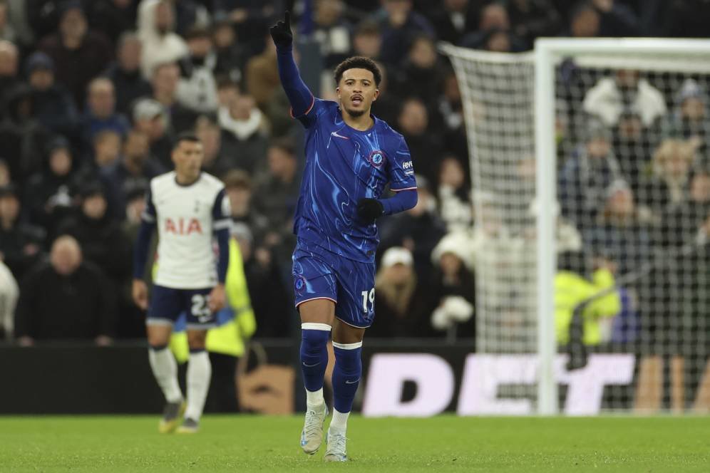 Tim Jose Mourinho Ganggu Juventus: Siap Penuhi Gaji Jadon Sancho?