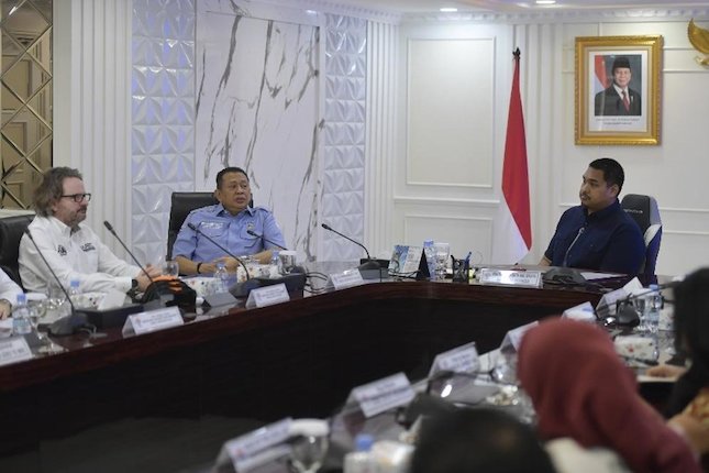 Tinjau Kesiapan Administrasi dan Infrastruktur Tinjau Kesiapan Administrasi dan Infrastruktur