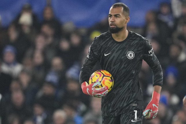 Chelsea Perlu Putuskan Masa Depan Kiper Saat Ini Chelsea Perlu Putuskan Masa Depan Kiper Saat Ini