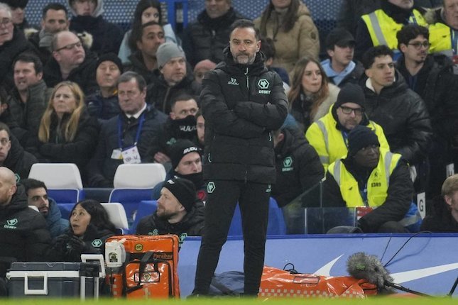 Dirugikan: Vitor Pereira Dirugikan: Vitor Pereira