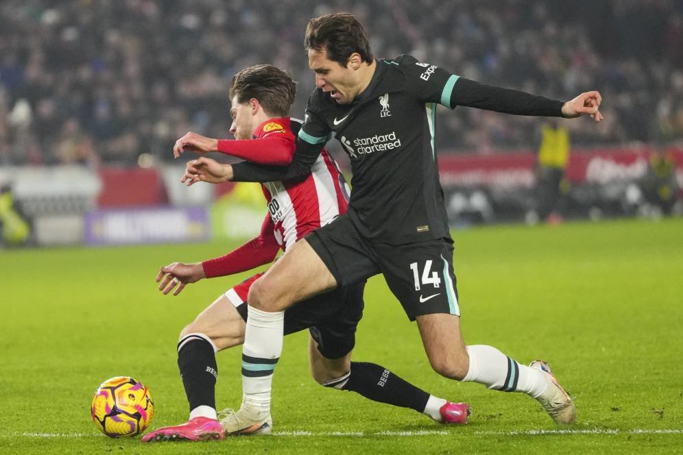 Chiesa Frustrasi di Liverpool, Melirik Real Betis Demi Bangkit Seperti Antony Chiesa Frustrasi di Liverpool, Melirik Real Betis Demi Bangkit Seperti Antony