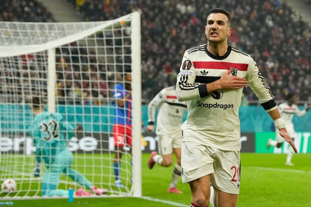 Alamak! Pemain MU Ini Alami Cedera di Jeda Internasional Alamak! Pemain MU Ini Alami Cedera di Jeda Internasional