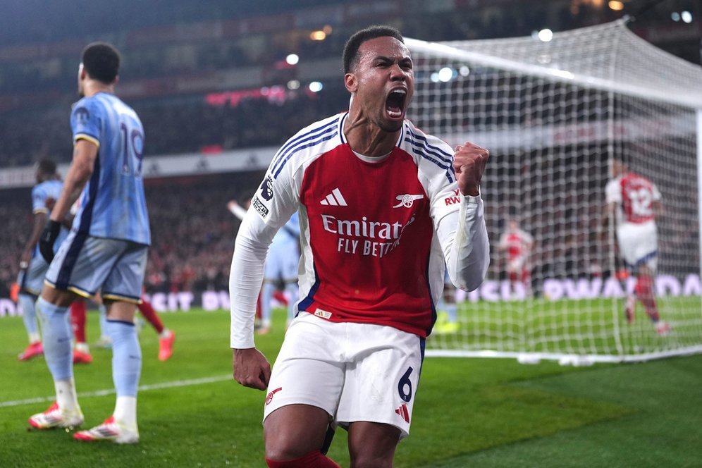 Hasil Arsenal vs Tottenham: Skor 2-1 Hasil Arsenal vs Tottenham: Skor 2-1