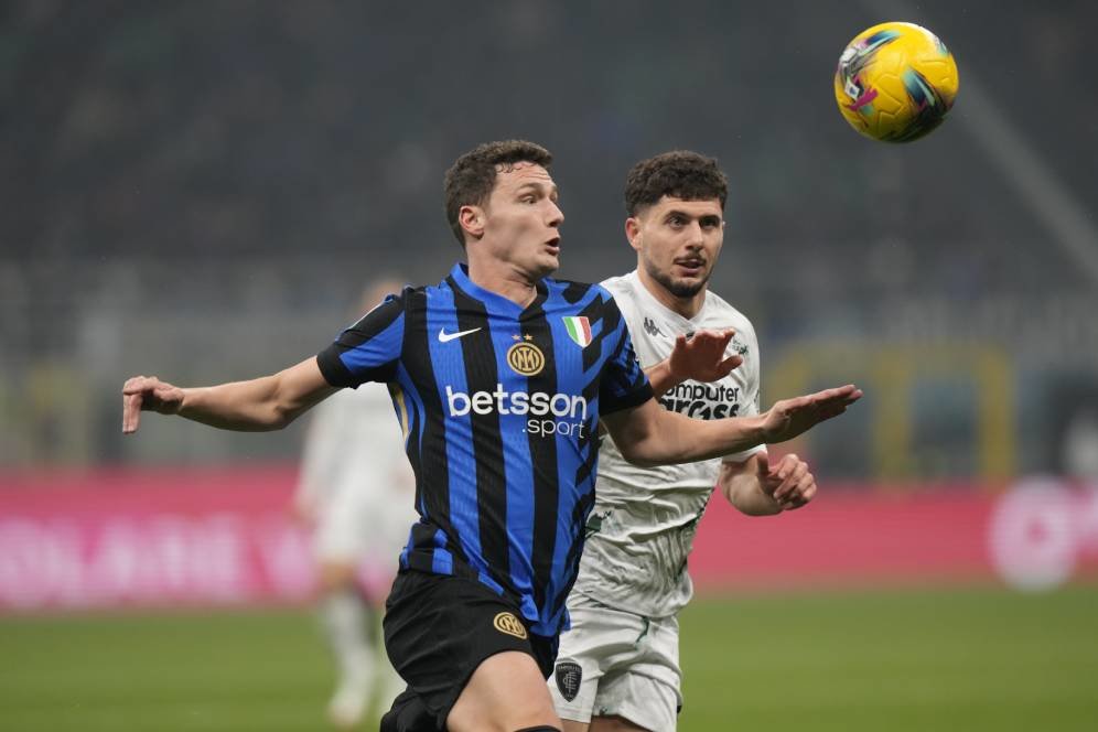 Barcelona Ditawari Benjamin Pavard, Angkut Gak Nih? Barcelona Ditawari Benjamin Pavard, Angkut Gak Nih?