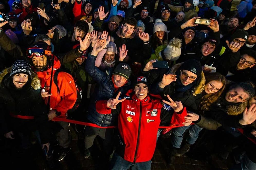 Dulu Dimusuhi, Kini Dipuja: Potret Kedatangan Marc Marquez ke Ducati Disambut Fans Italia