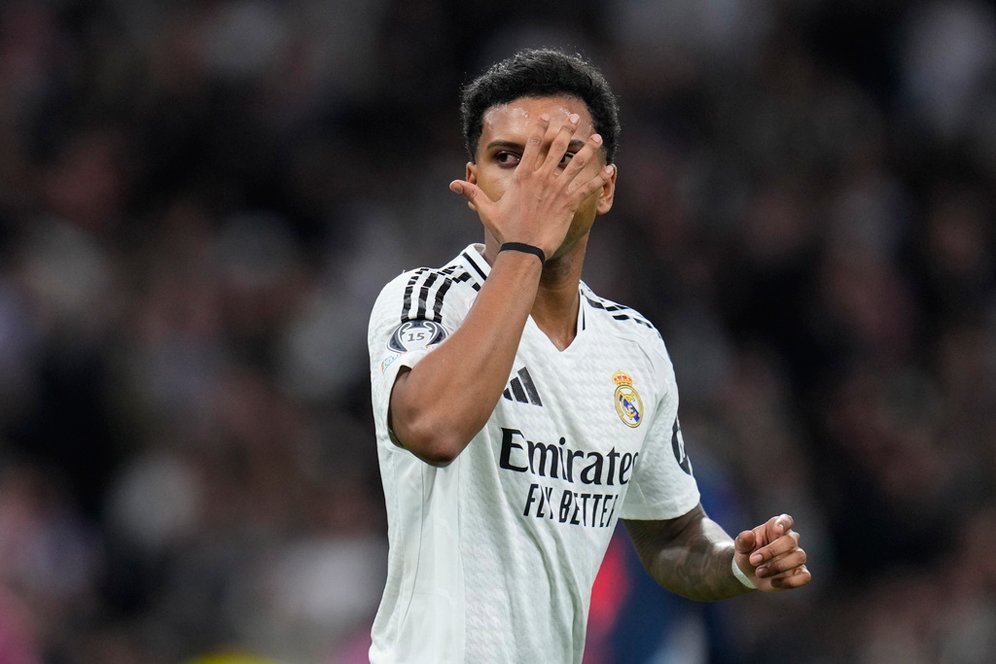 Gejolak di Real Madrid: Gestur Dingin Rodrygo Picu Isu Keretakan Tim Gejolak di Real Madrid: Gestur Dingin Rodrygo Picu Isu Keretakan Tim
