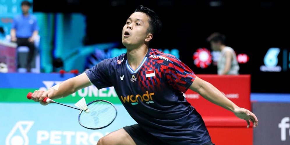Hasil Hong Kong Open 2025: Ginting Kehabisan Bensin, Disingkirkan Popov Lewat Drama Tiga Gim!