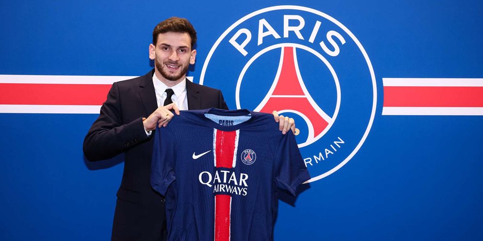 RESMI: Khvicha Kvaratskhelia Gabung PSG dengan Biaya Transfer Rp1,1 Triliun RESMI: Khvicha Kvaratskhelia Gabung PSG dengan Biaya Transfer Rp1,1 Triliun