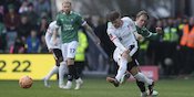 Pembelaan Elliott yang Bikin Handball di Laga Plymouth vs Liverpool: Kalau Lompat Lengan Harus di Samping Gitu?
