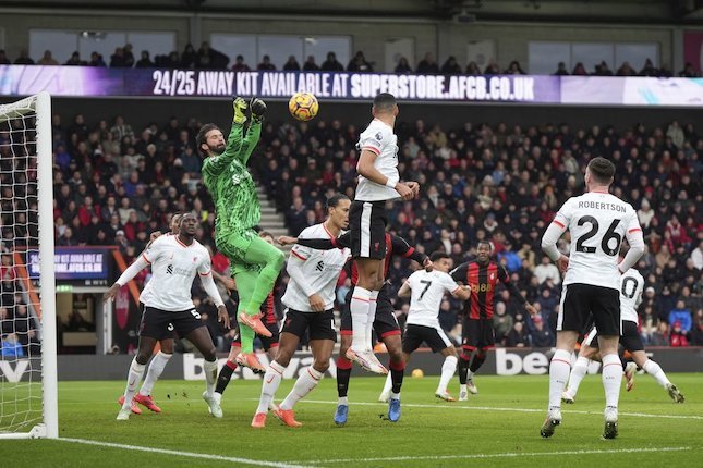 Alisson Becker Kembali ke Performa Terbaik Alisson Becker Kembali ke Performa Terbaik