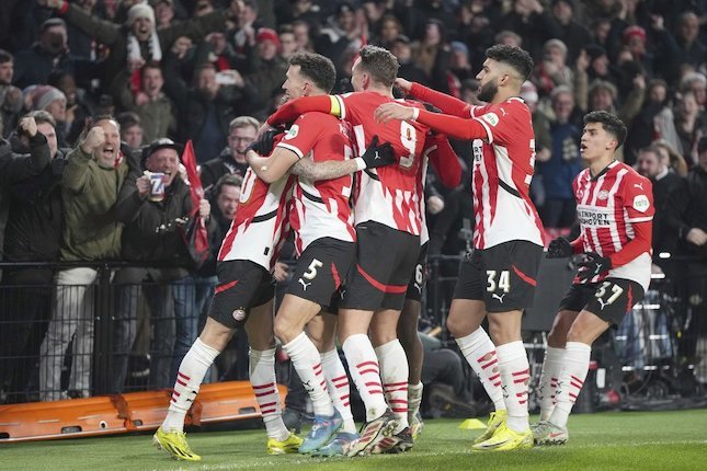 PSV Ungguli Ajax PSV Ungguli Ajax