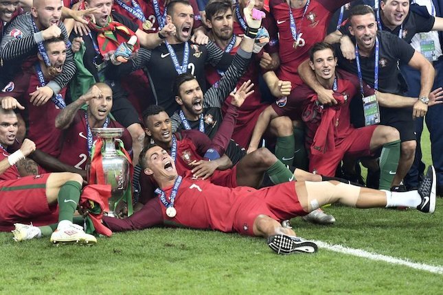 Euro 2016: Saat Sang Kapten Tumbang, Timnya Bangkit Euro 2016: Saat Sang Kapten Tumbang, Timnya Bangkit