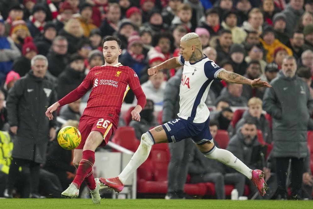Legenda MU Ini Sempat Berpikir Tottenham Akan Singkirkan Liverpool dari Carabao Cup Legenda MU Ini Sempat Berpikir Tottenham Akan Singkirkan Liverpool dari Carabao Cup