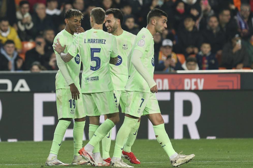 Barcelona Hancurkan Valencia 5-0! Ferran Torres Hattrick, Pedri Si Kreator