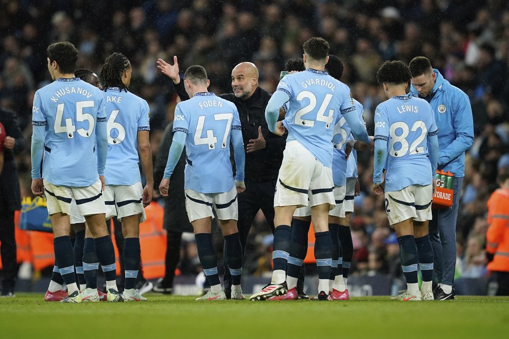 Era Bek-bek Manchester City Memainkan Bola dengan Nyaman Sudah Berakhir
