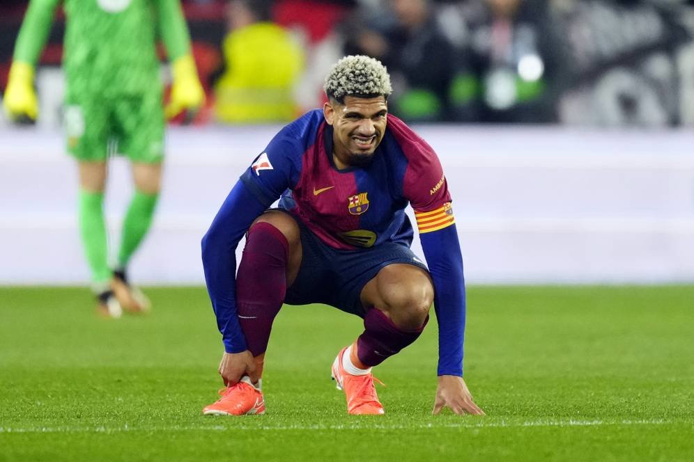 Ronald Araujo Ultimatum Barcelona: Beri Peran Utama atau Saya Pergi! Ronald Araujo Ultimatum Barcelona: Beri Peran Utama atau Saya Pergi!