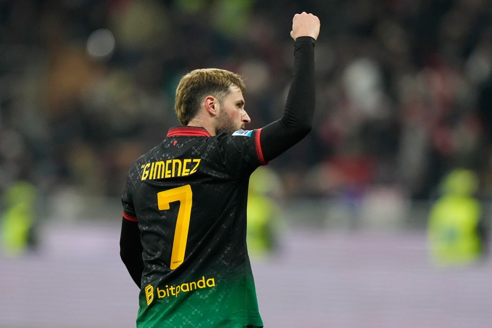 Gimenez Mengukir Mimpi di San Siro, Meniti Jejak Langkah Legenda AC Milan