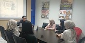 Berbagi Kiat Membuat Naskah dan Rencana Video Vlog untuk Membantu UMKM Naik Kelas di Rumah Kreatif BUMN Berbagi Kiat Membuat Naskah dan Rencana Video Vlog untuk Membantu UMKM Naik Kelas di Rumah Kreatif BUMN