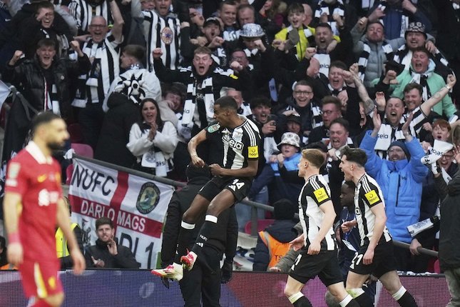 Bukan Kali Pertama Isak tak Diajak Gabung Newcastle Bukan Kali Pertama Isak tak Diajak Gabung Newcastle