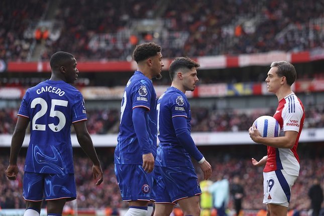 Tawaran Resmi Chelsea dan Minat Klub Lain