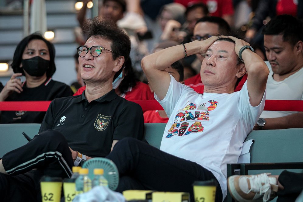 Menarik! Ini Hasil Pengamatan Shin Tae-yong Setelah Timnas Indonesia Dibantai Australia Menarik! Ini Hasil Pengamatan Shin Tae-yong Setelah Timnas Indonesia Dibantai Australia
