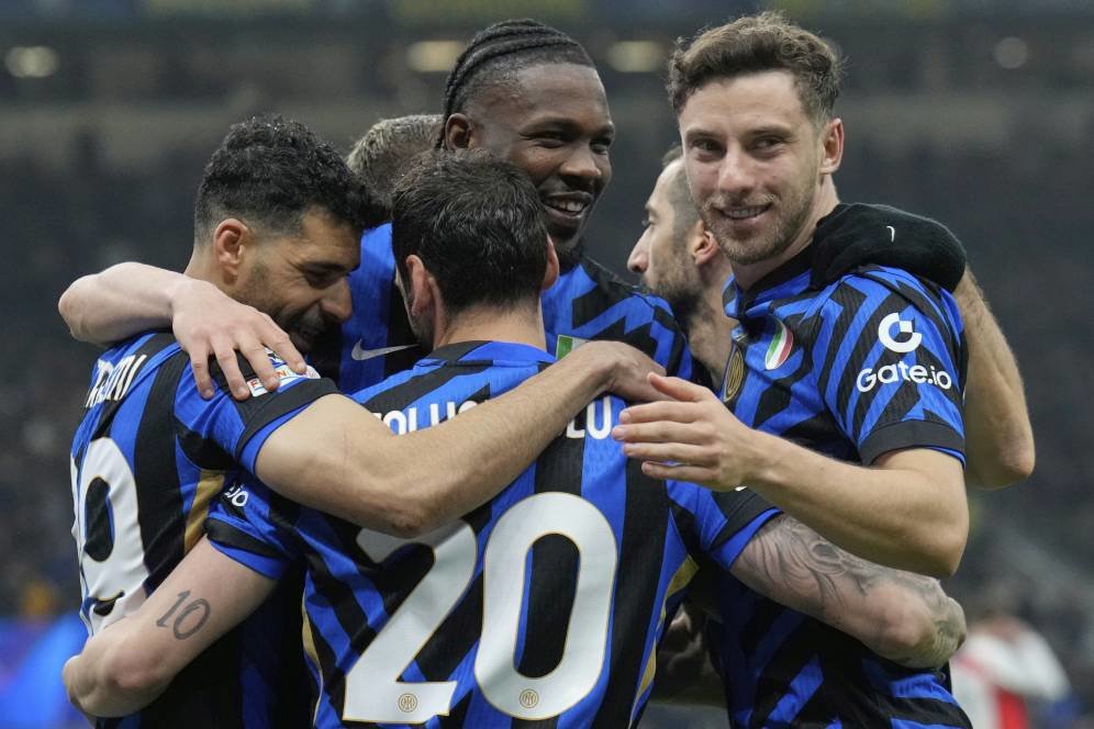 Inter Berharap Sejarah Terulang Setelah Juventus dan Milan Pecat Pelatih Inter Berharap Sejarah Terulang Setelah Juventus dan Milan Pecat Pelatih
