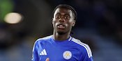Jalani Debut Premier League di Usia 15 Tahun, Mengapa Jeremy Monga Pakai Jersey Tanpa Sponsor? Jalani Debut Premier League di Usia 15 Tahun, Mengapa Jeremy Monga Pakai Jersey Tanpa Sponsor?