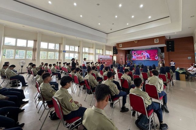 Para Siswa Diajak Nonton HDC Kanjuruhan 2025 Para Siswa Diajak Nonton HDC Kanjuruhan 2025