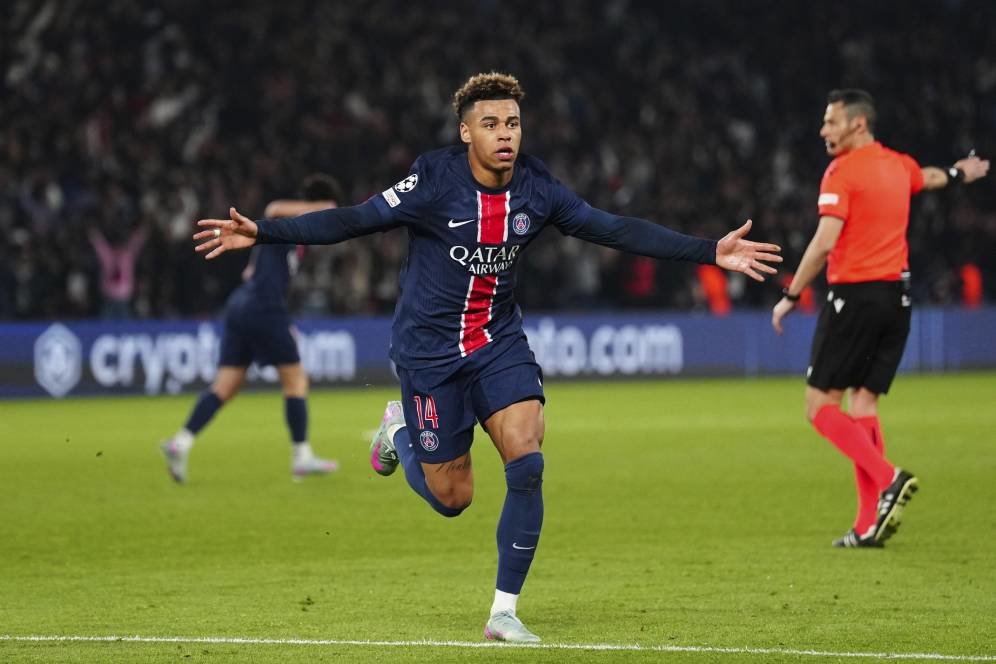 Desire Doue: Permata Baru PSG yang Bersinar di Eropa Desire Doue: Permata Baru PSG yang Bersinar di Eropa