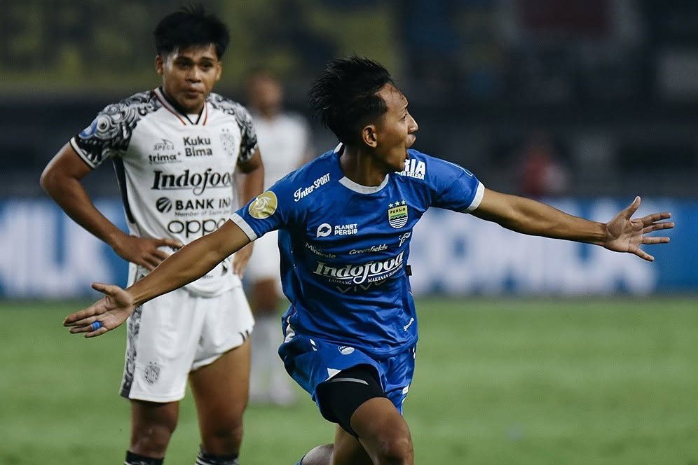 3 Pemain Muda Persib Bandung yang Berpotensi Bersinar di BRI Super League 2025/2026: Misi Mencari Suksesor Beckham Putra