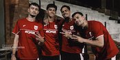 Ulasan Media China Soal Timnas Indonesia 'Digendong' Pemain Naturalisasi: Senjata Makan Tuan? Ulasan Media China Soal Timnas Indonesia 'Digendong' Pemain Naturalisasi: Senjata Makan Tuan?