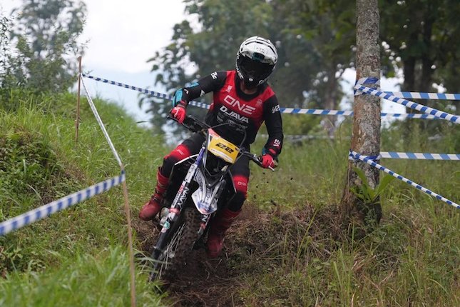 Juga Diramaikan oleh Komunitas WR Juga Diramaikan oleh Komunitas WR