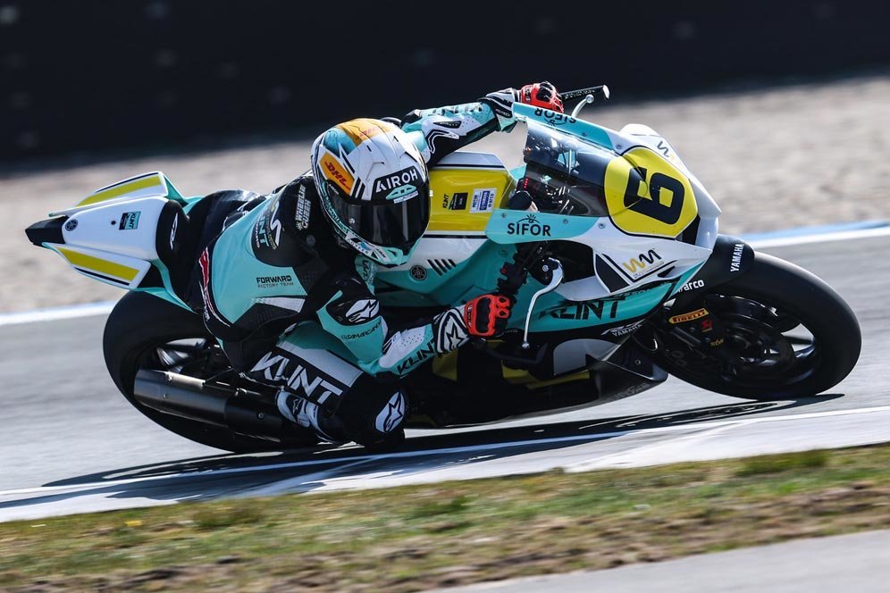 Hasil Superpole WorldWCR Italia 2025: Kalahkan Tandem Sendiri, Maria Herrera Raih Pole
