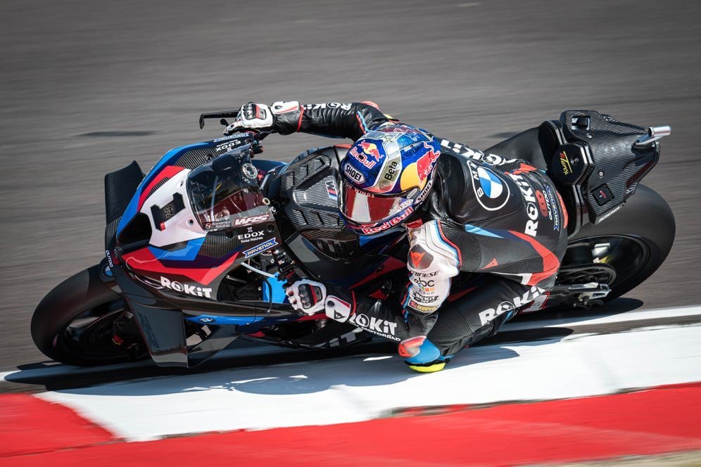 Hasil Superpole WorldSBK Inggris 2025: Kalahkan Nicolo Bulega, Toprak Razgatlioglu Sabet Pole Hasil Superpole WorldSBK Inggris 2025: Kalahkan Nicolo Bulega, Toprak Razgatlioglu Sabet Pole