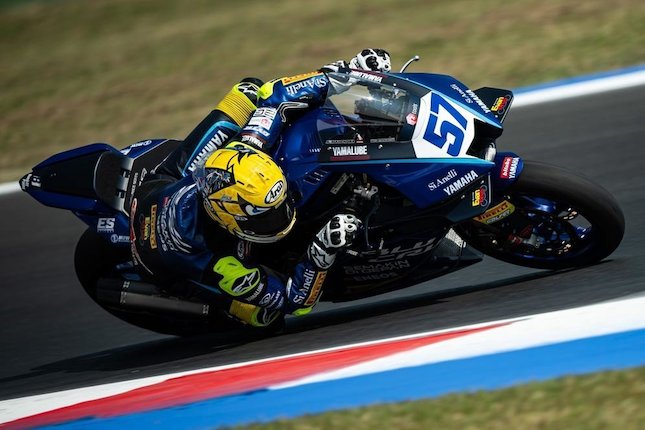 Pernah Menang di Donington Park Pernah Menang di Donington Park