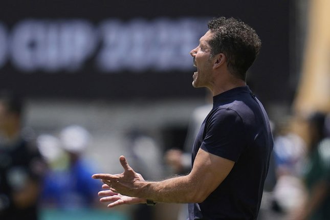 Simeone Optimistis Kuasai Laga di Anfield Simeone Optimistis Kuasai Laga di Anfield