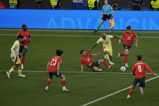 Ronaldo Dukung Yamal