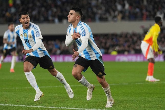 Argentina Tak Menyerah Argentina Tak Menyerah