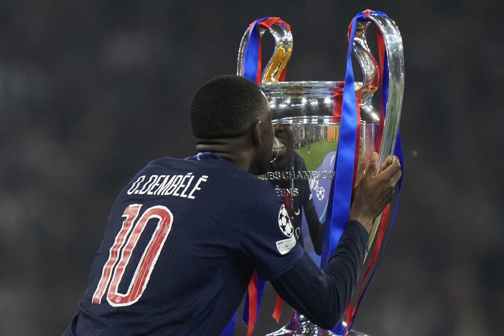 Mulai dari Loker Sebelahan di Barcelona, Nasihat Messi Ini Bawa Dembele ke Nominasi Ballon d'Or! Mulai dari Loker Sebelahan di Barcelona, Nasihat Messi Ini Bawa Dembele ke Nominasi Ballon d'Or!