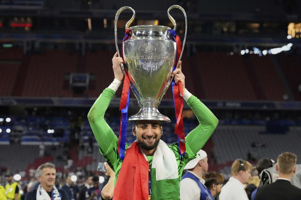 Destinasi Donnarumma Berikutnya: Santiago Bernabeu? Destinasi Donnarumma Berikutnya: Santiago Bernabeu?