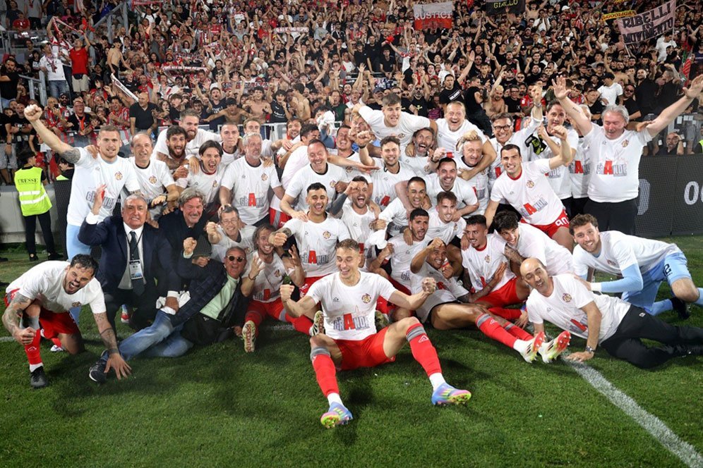 Tiket Terakhir Milik Cremonese! Berikut Daftar 20 Tim Peserta Serie A 2025/2026 Tiket Terakhir Milik Cremonese! Berikut Daftar 20 Tim Peserta Serie A 2025/2026
