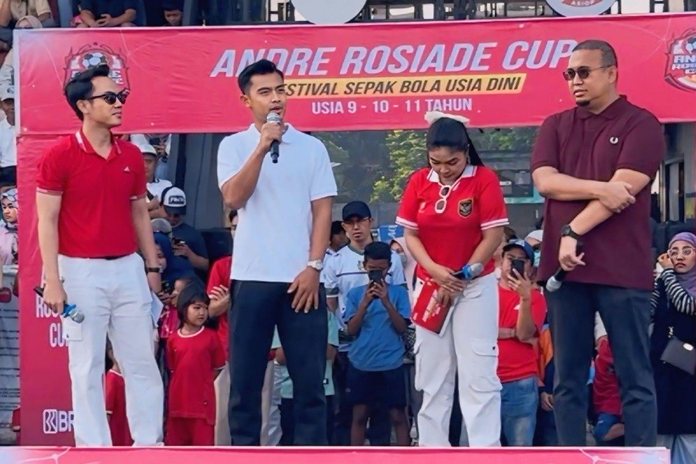 Pratama Arhan Buka Turnamen Sepak Bola Usia Dini Andre Rosiade Cup